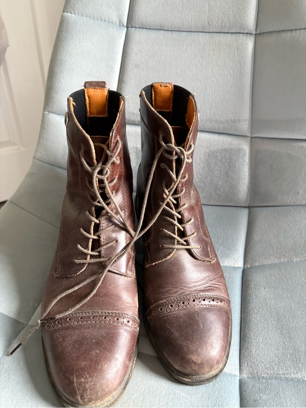 Women’s Brown Leather Lace-Up Boots - Classic Brogue Cap Toe
